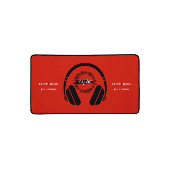 Calvie - "Now Streaming" Desk mat